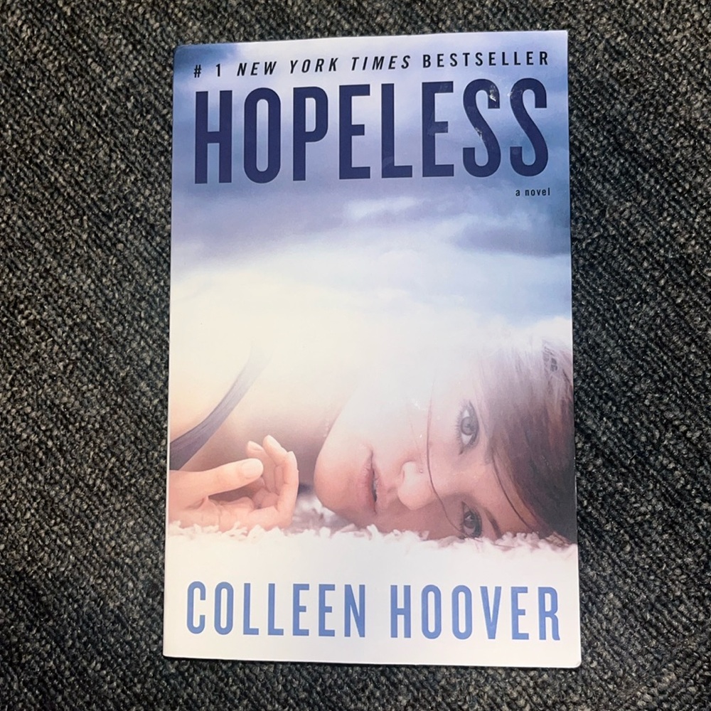Hopeless by: Colleen Hoover